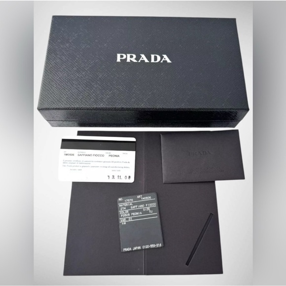 Prada zip wallet full inclusion - Picture 13 of 13